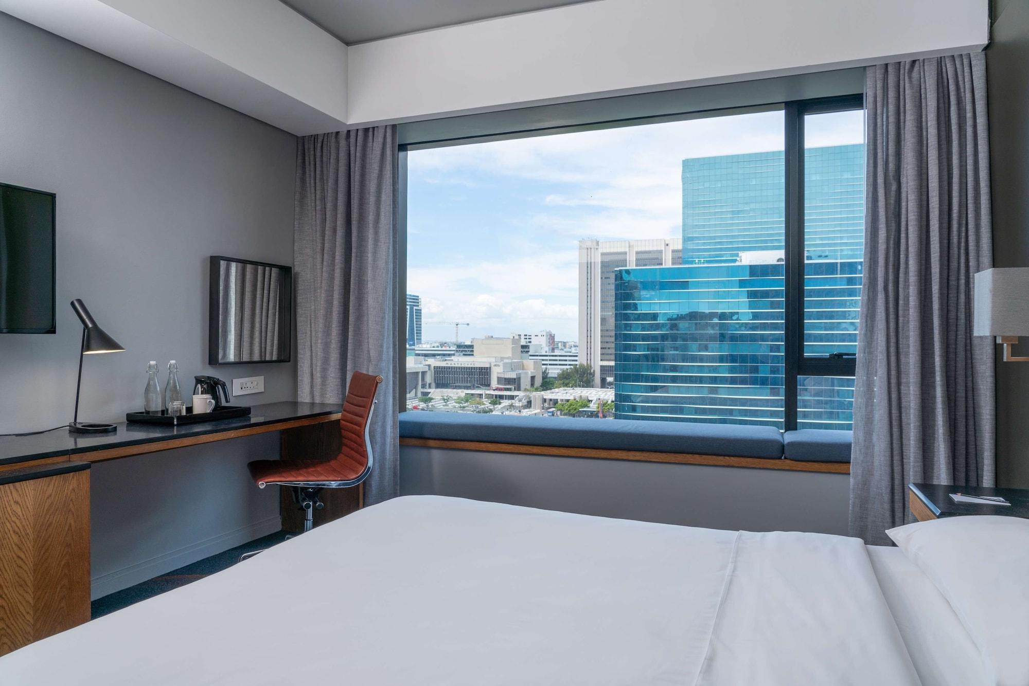 Hotel Radisson Foreshore 4*