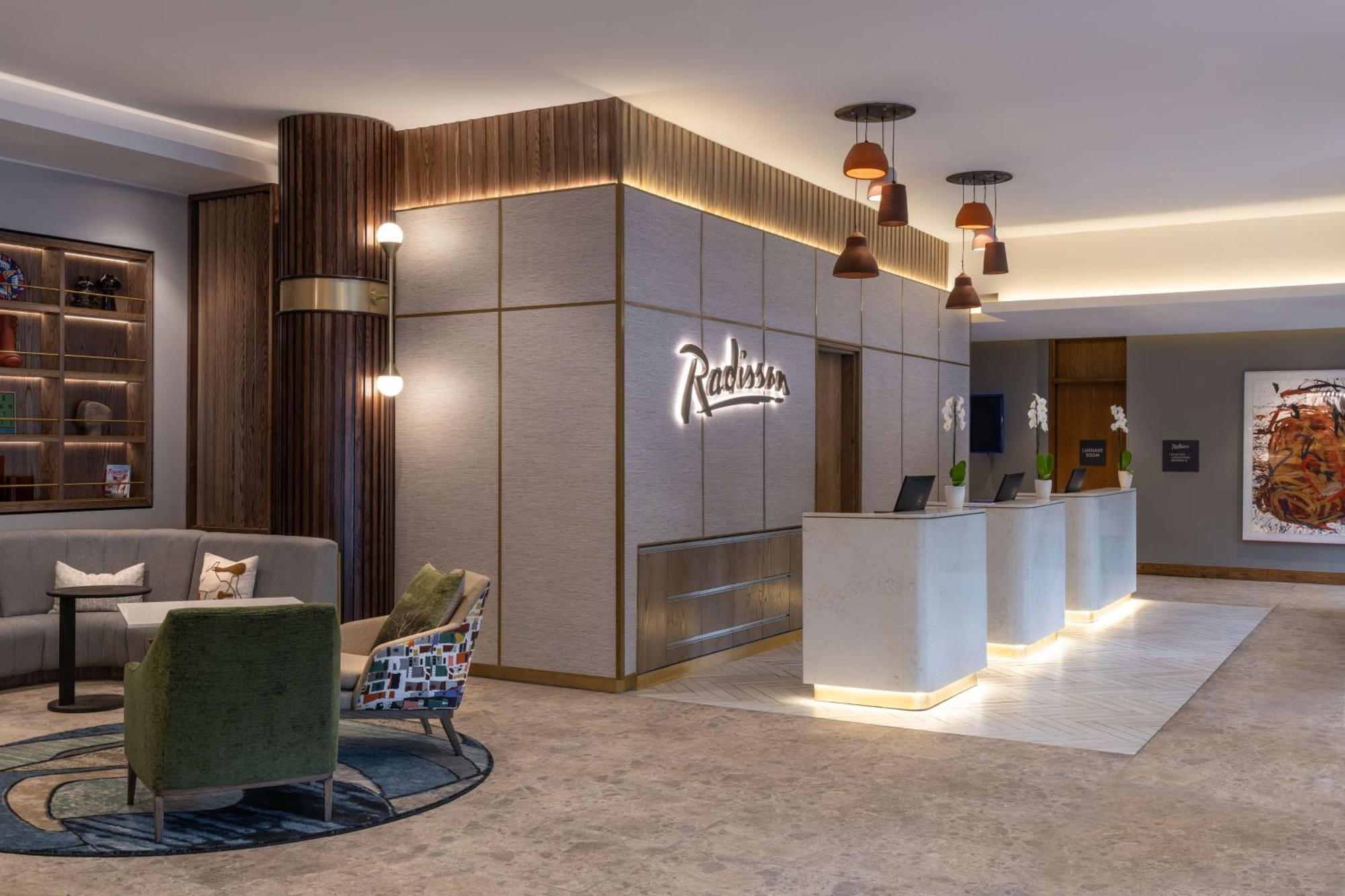 Radisson Foreshore Hotel 4*