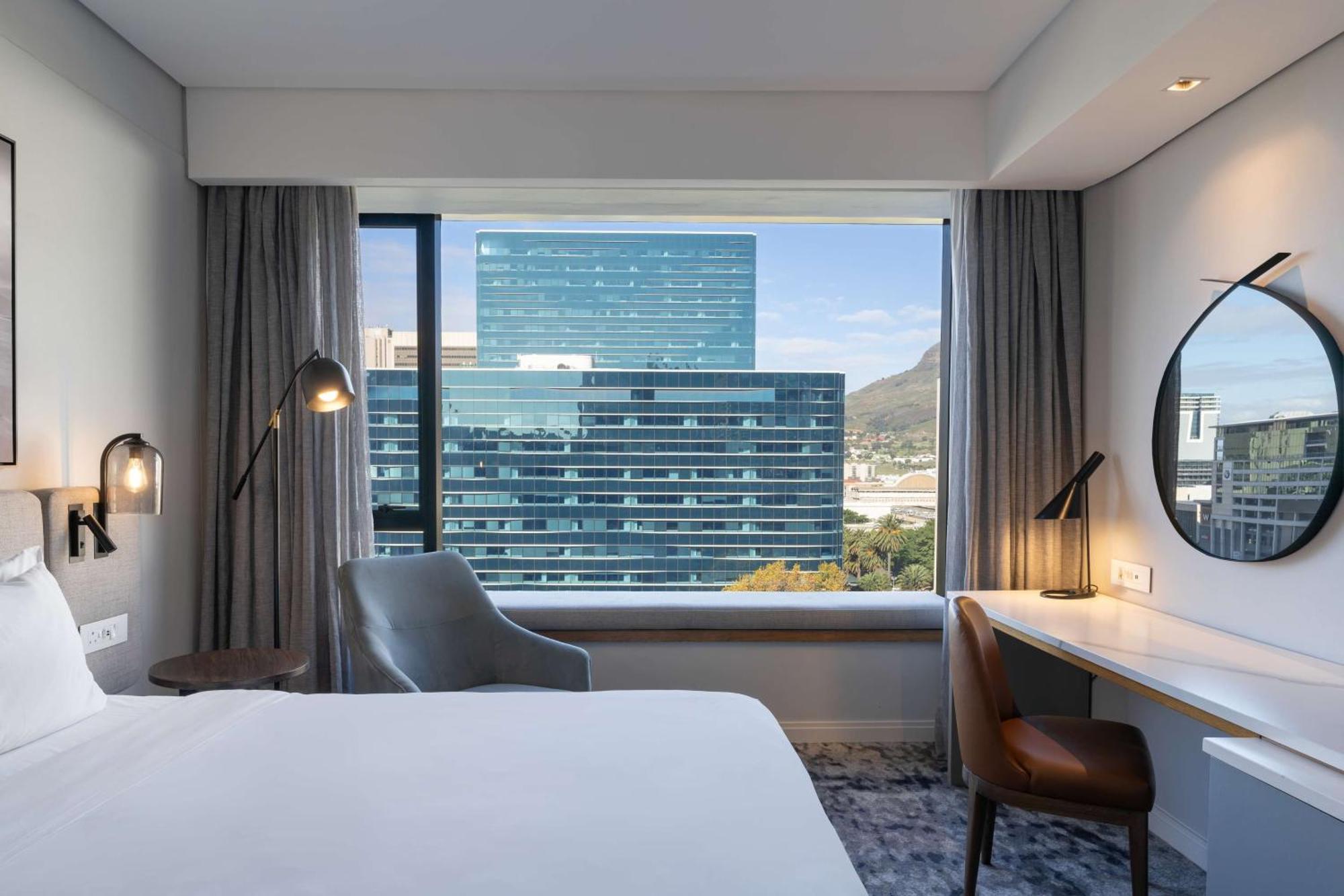 Radisson Foreshore