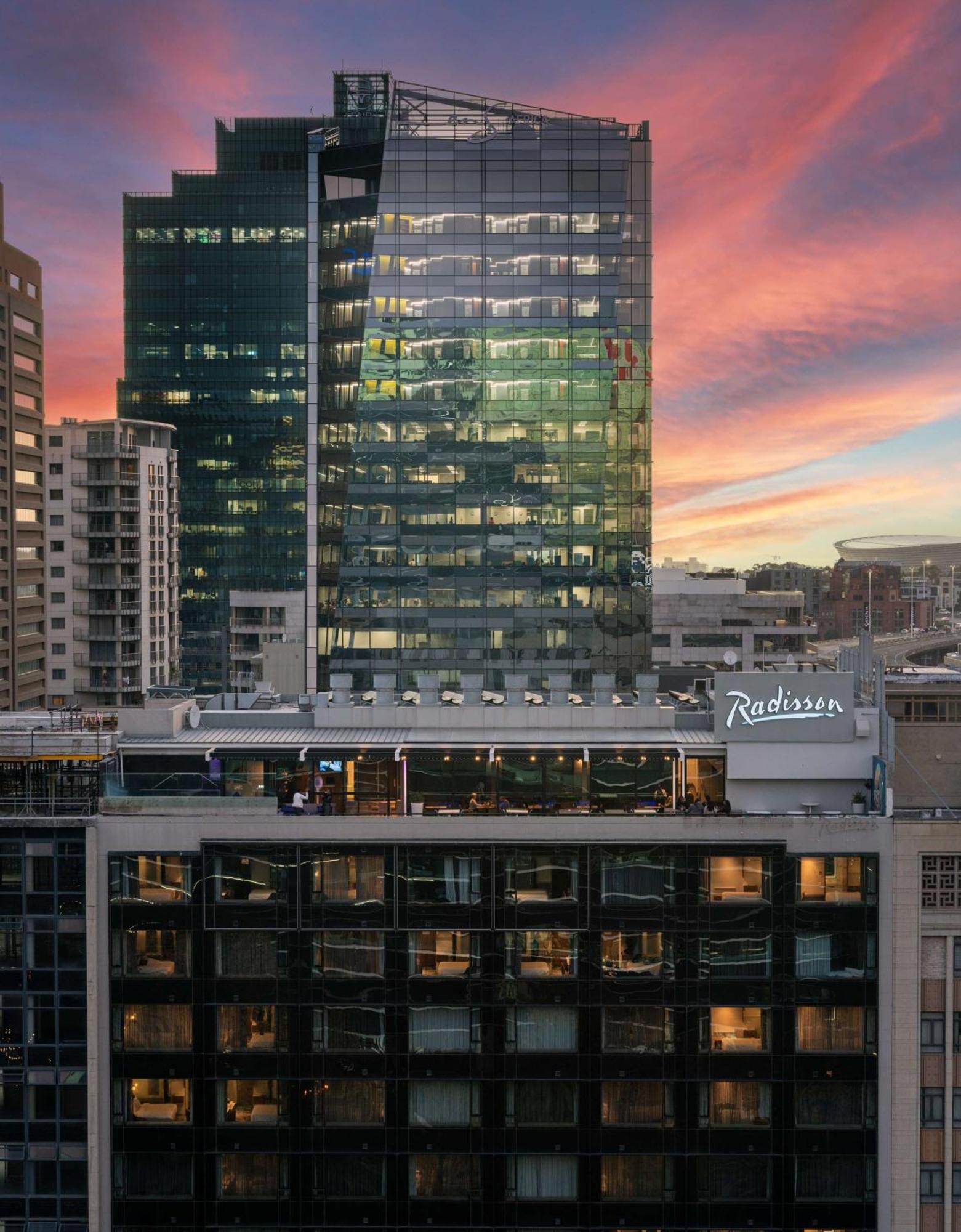 Radisson Foreshore Hotel 4*